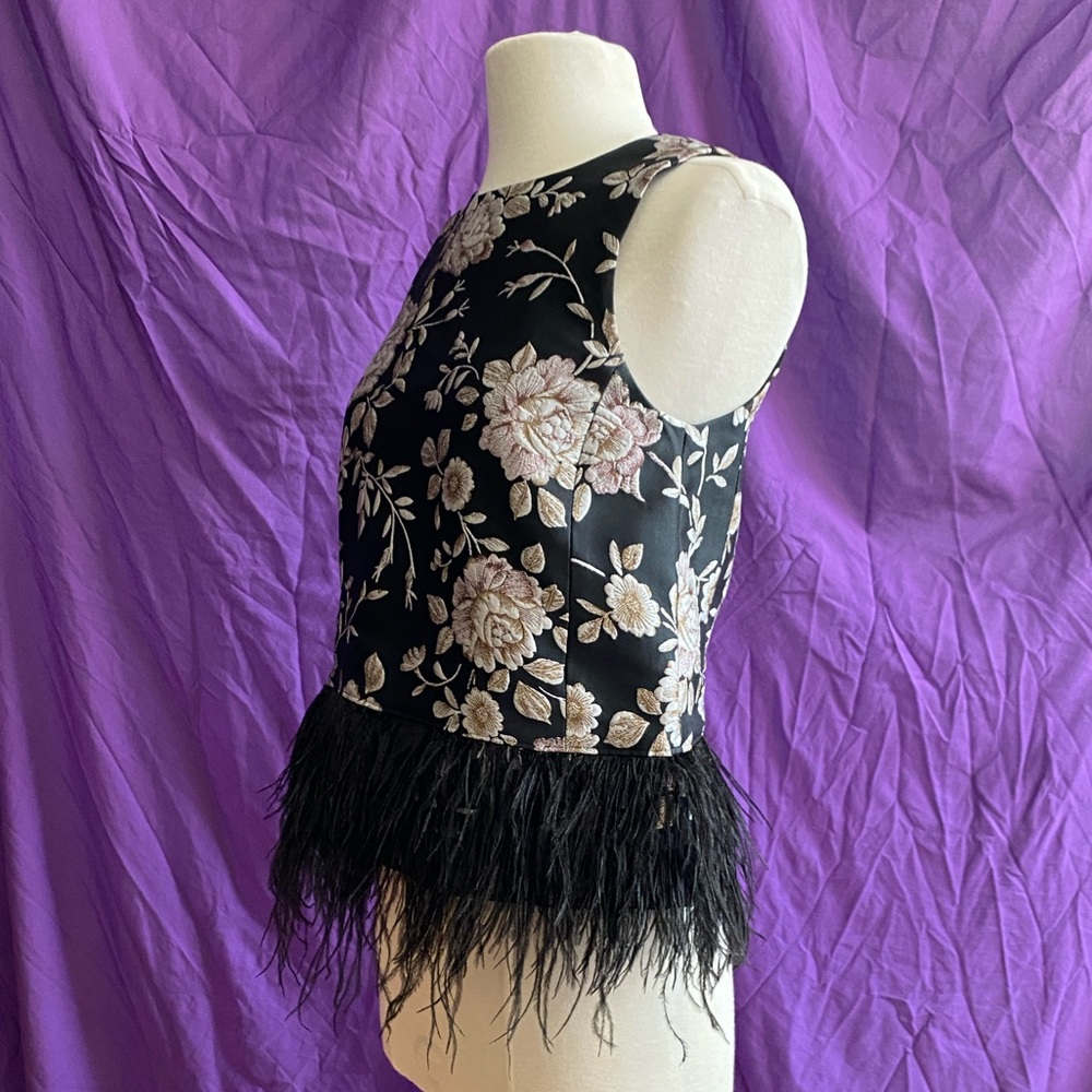 Kate Spade Black Floral Sleeveless Vest Top. Size 2. - Picture 2 of 9